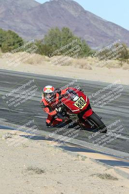 media/Dec-04-2025-Racers Edge (Thu) [[5ebc9f124d]]/3-B Group/7-Session 4 (Turn 10 Inside)/